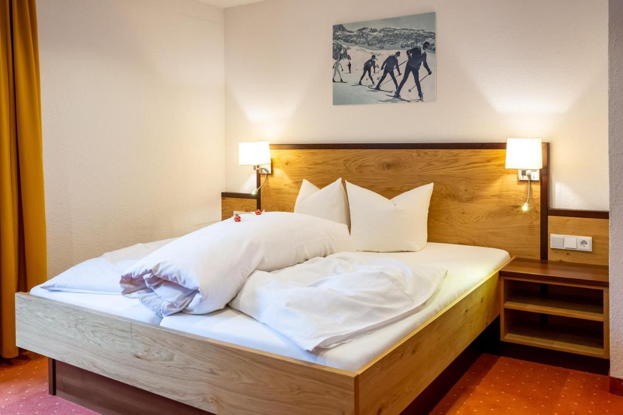 Hotel Garni Tyola Ischgl Exterior photo