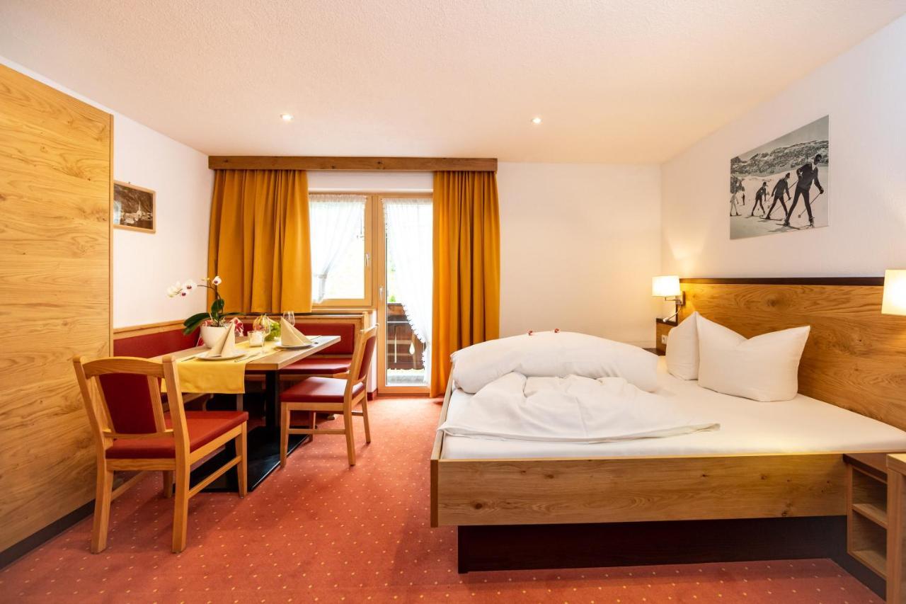 Hotel Garni Tyola Ischgl Exterior photo